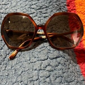 Chloè vintage Chic Oversized Brown Sunglasses